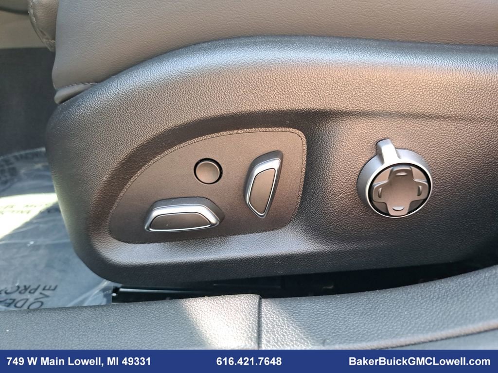 Used 2025 Cadillac CT5 Sport w/ Sun And Sound Package image 31