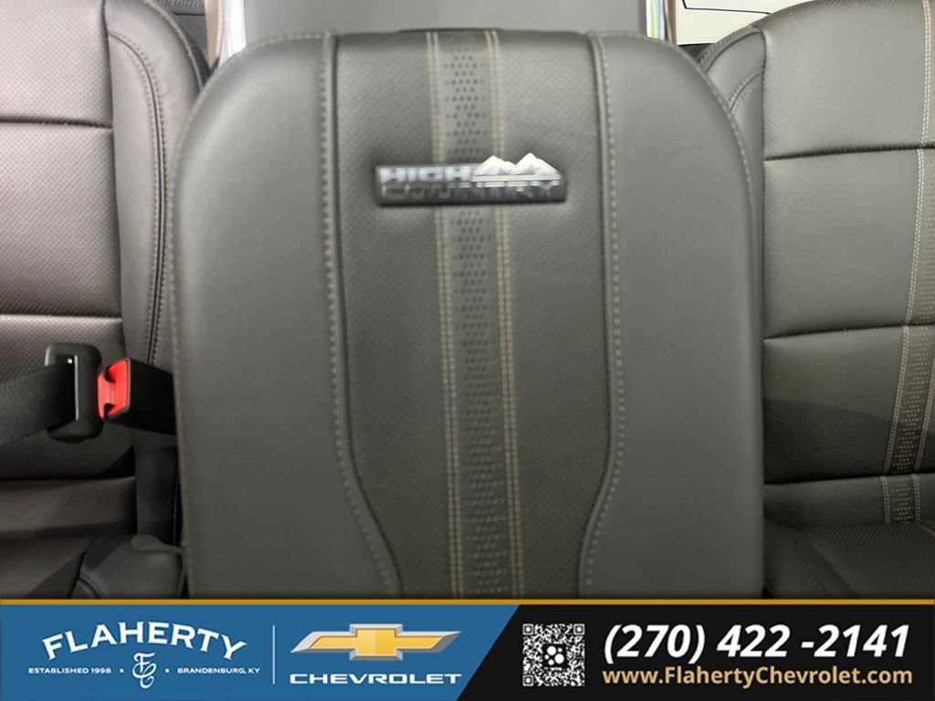 Used 2026 Chevrolet Silverado 2500 High Country w/ Midnight Edition AWD/4WD image 27