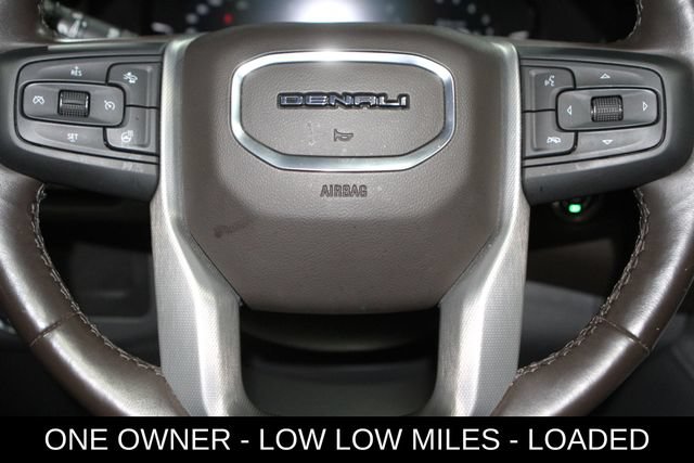 Used 2022 GMC Yukon XL Denali AWD/4WD image 18