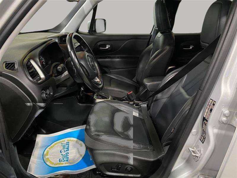 Used 2018 Jeep Renegade Limited w/ UConnect 8.4 Nav Group AWD/4WD image 19