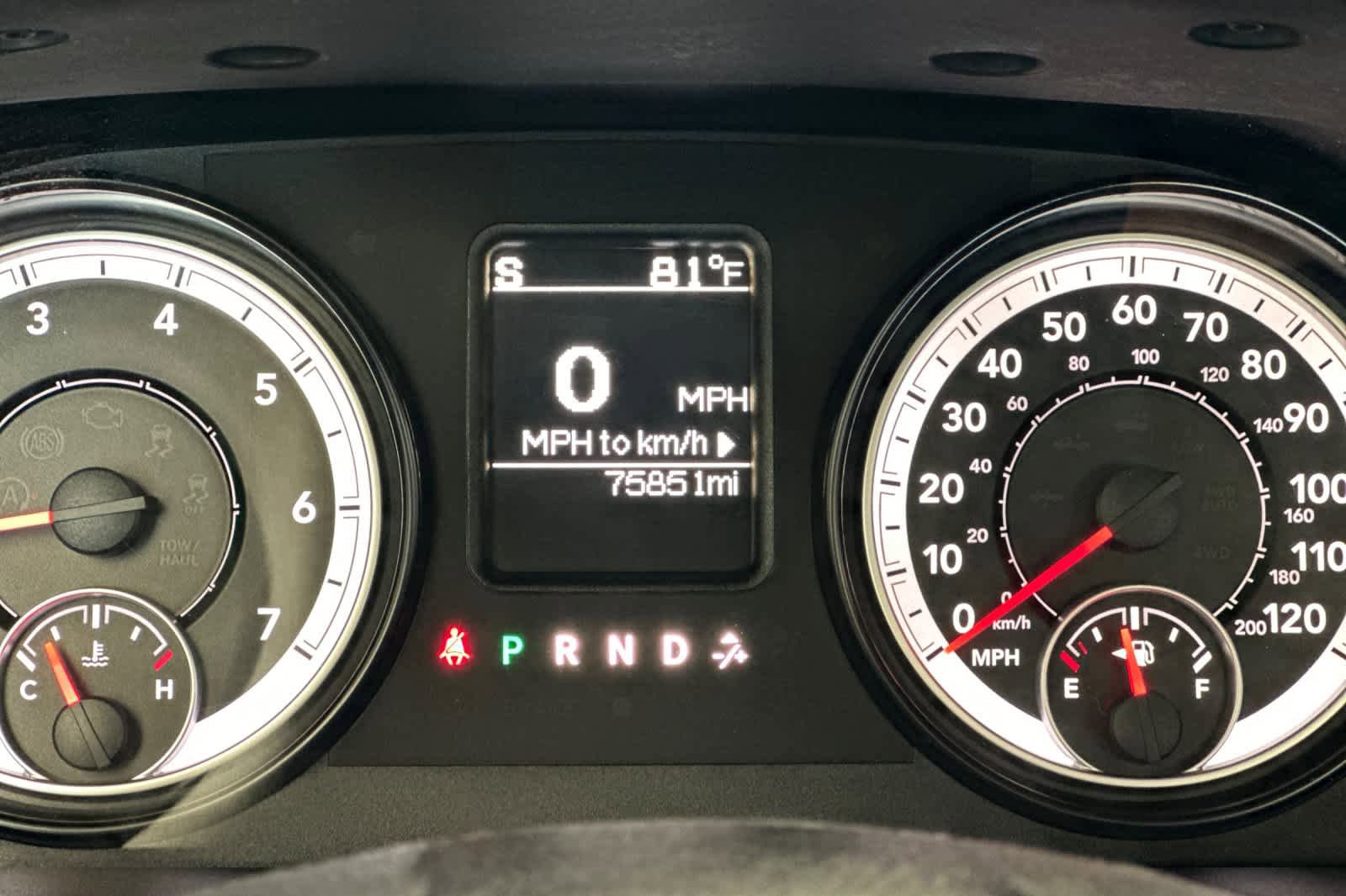 Used 2015 RAM 1500 Express RWD image 23
