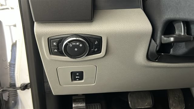 Used 2017 Ford F150 XLT w/ Equipment Group 302A Luxury AWD/4WD image 18