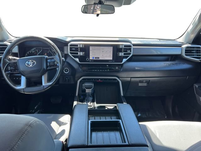 Used 2022 Toyota Tundra SR5 w/ SR5 Convenience Package image 14