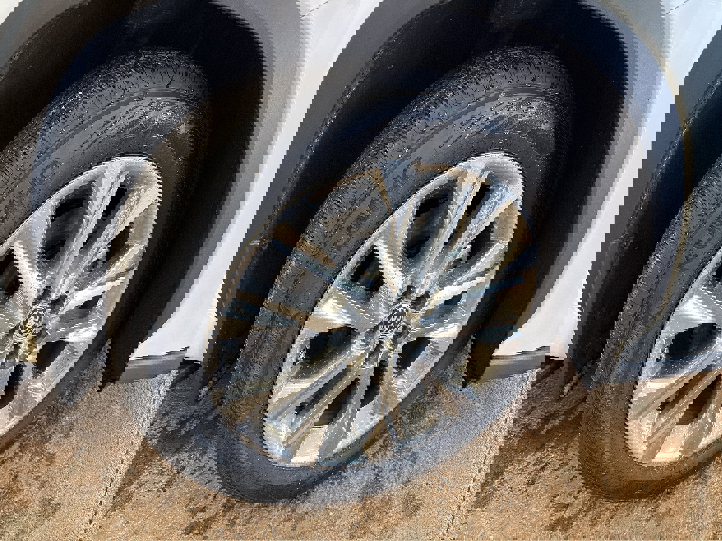 Used 2023 Toyota Highlander Limited image 14