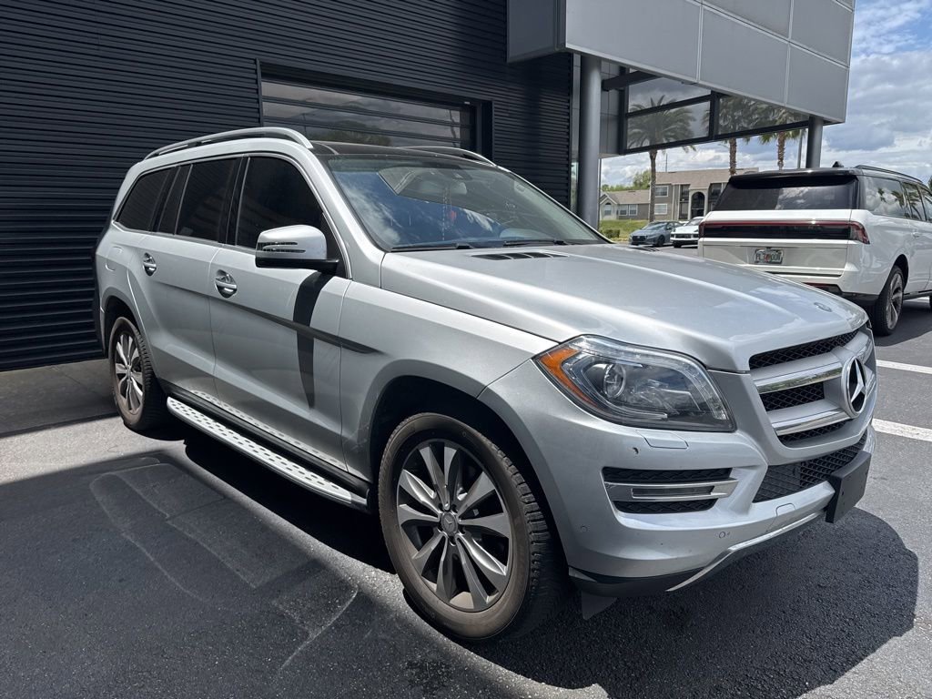 Used 2016 Mercedes-Benz GL 450 4MATIC image 4