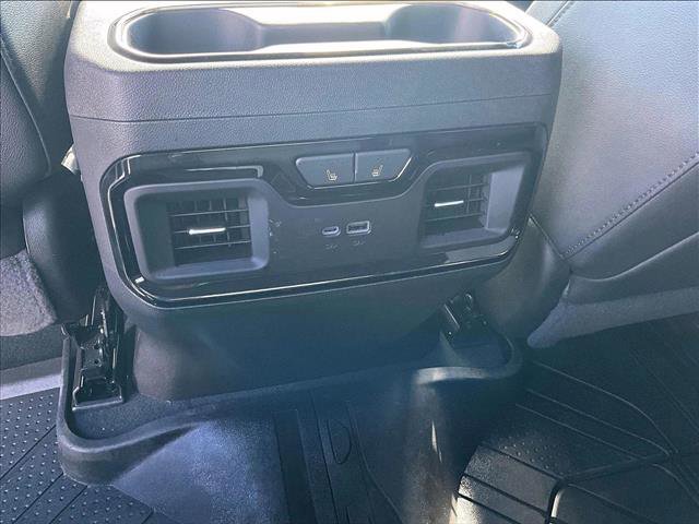 Used 2025 Chevrolet Silverado 1500 ZR2 w/ Technology Package image 24