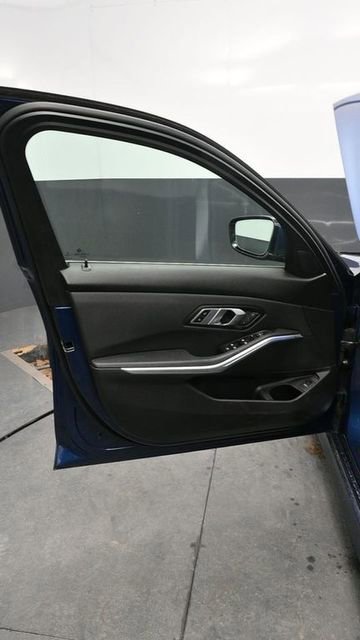 Used 2021 BMW 330i xDrive Sedan image 17