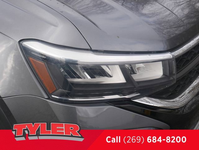 Used 2022 Volkswagen Taos SE image 10