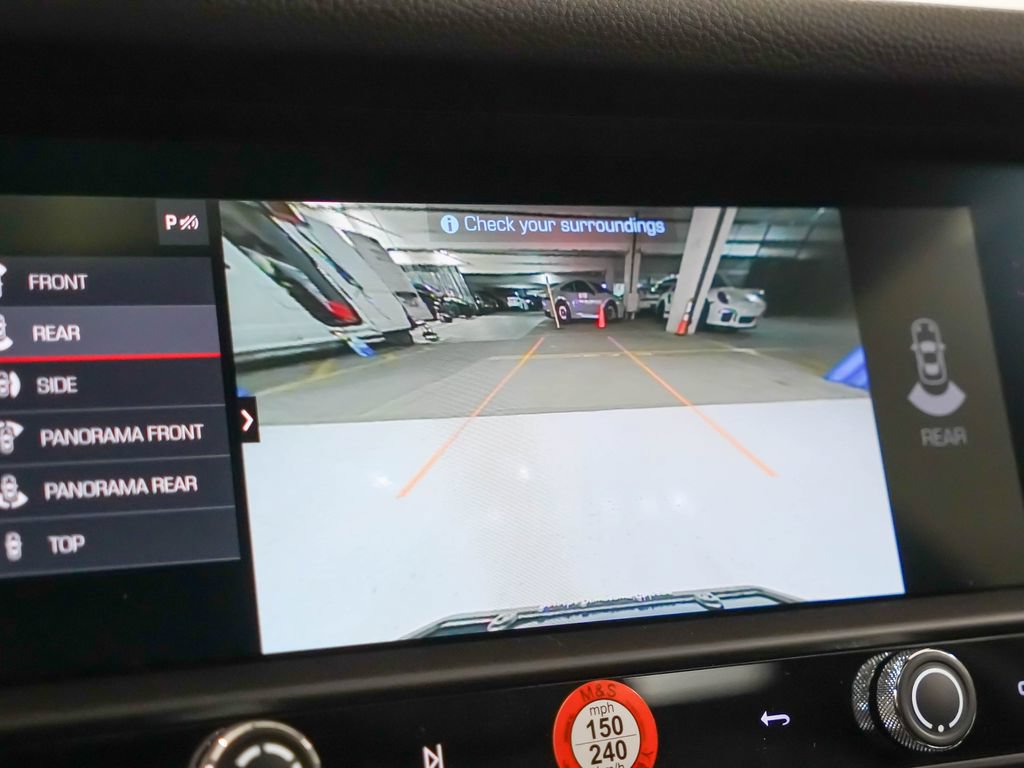Certified 2026 Porsche Macan AWD/4WD image 31