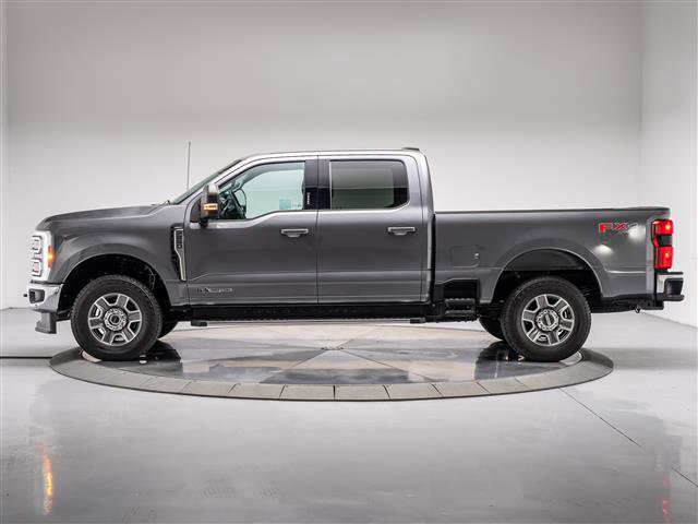 Used 2023 Ford F250 Lariat w/ Tow Technology Package image 2