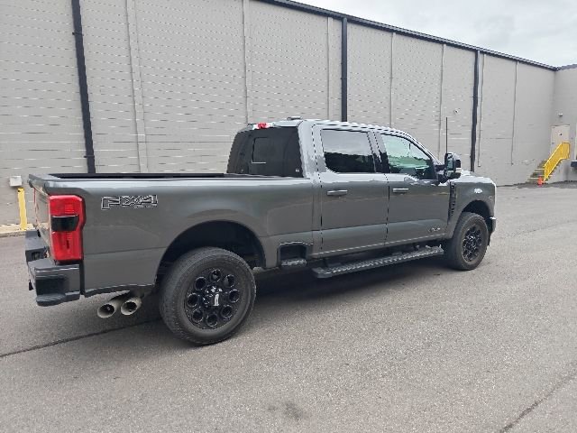 Used 2024 Ford F350 Lariat w/ Lariat Ultimate Package AWD/4WD image 3