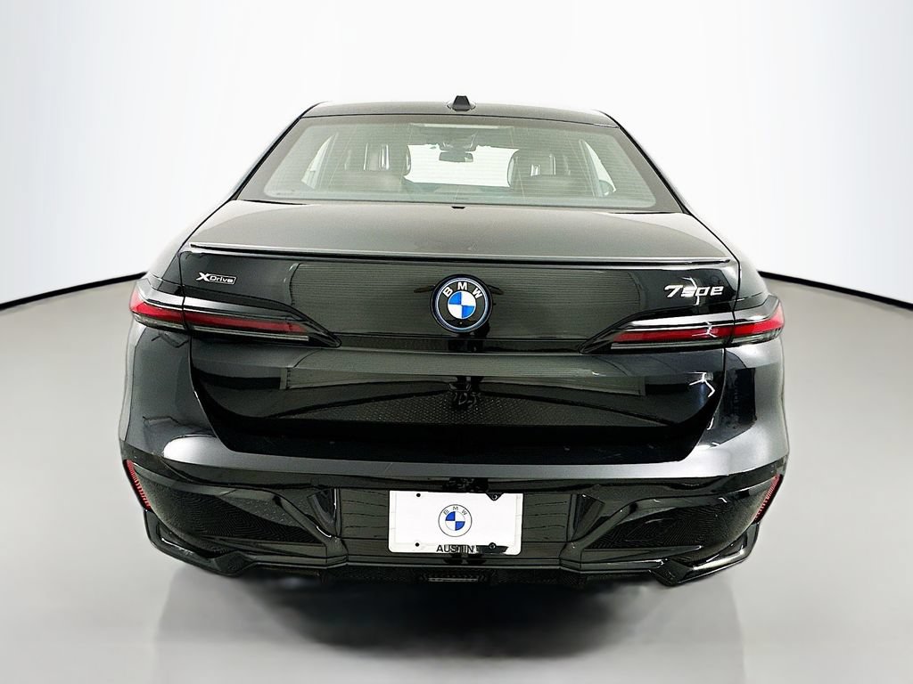 New 2026 BMW 750e xDrive AWD/4WD image 6