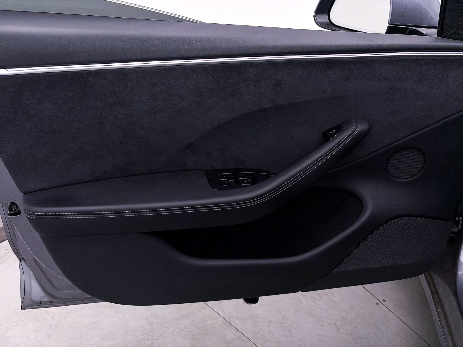 Used 2024 Tesla Model 3 Performance image 15