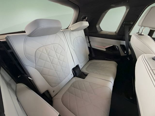 Certified 2023 BMW X7 xDrive40i w/ Premium Package image 42