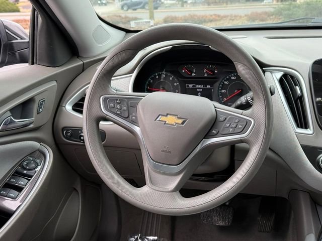 Used 2023 Chevrolet Malibu LT image 13
