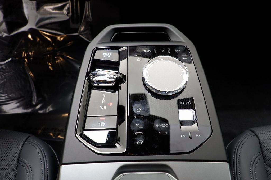 New 2026 BMW iX M70 image 13