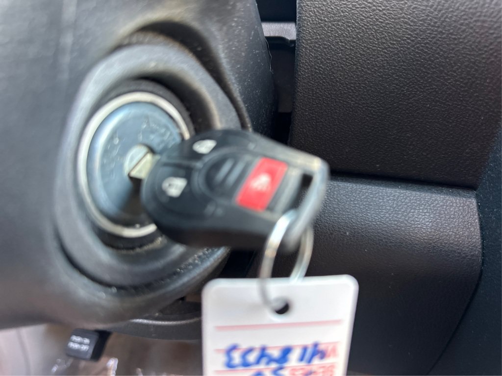 Used 2012 Nissan Rogue S AWD/4WD image 32
