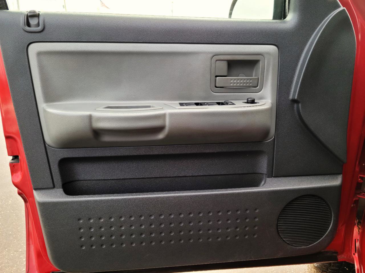 Used 2010 Dodge Dakota Big Horn image 8