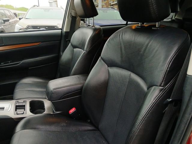 Used 2013 Subaru Outback 2.5i Limited AWD/4WD image 21