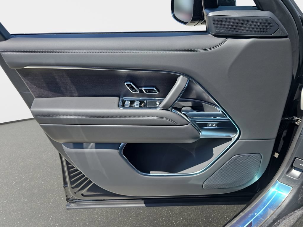 New 2026 Land Rover Range Rover SE AWD/4WD image 29