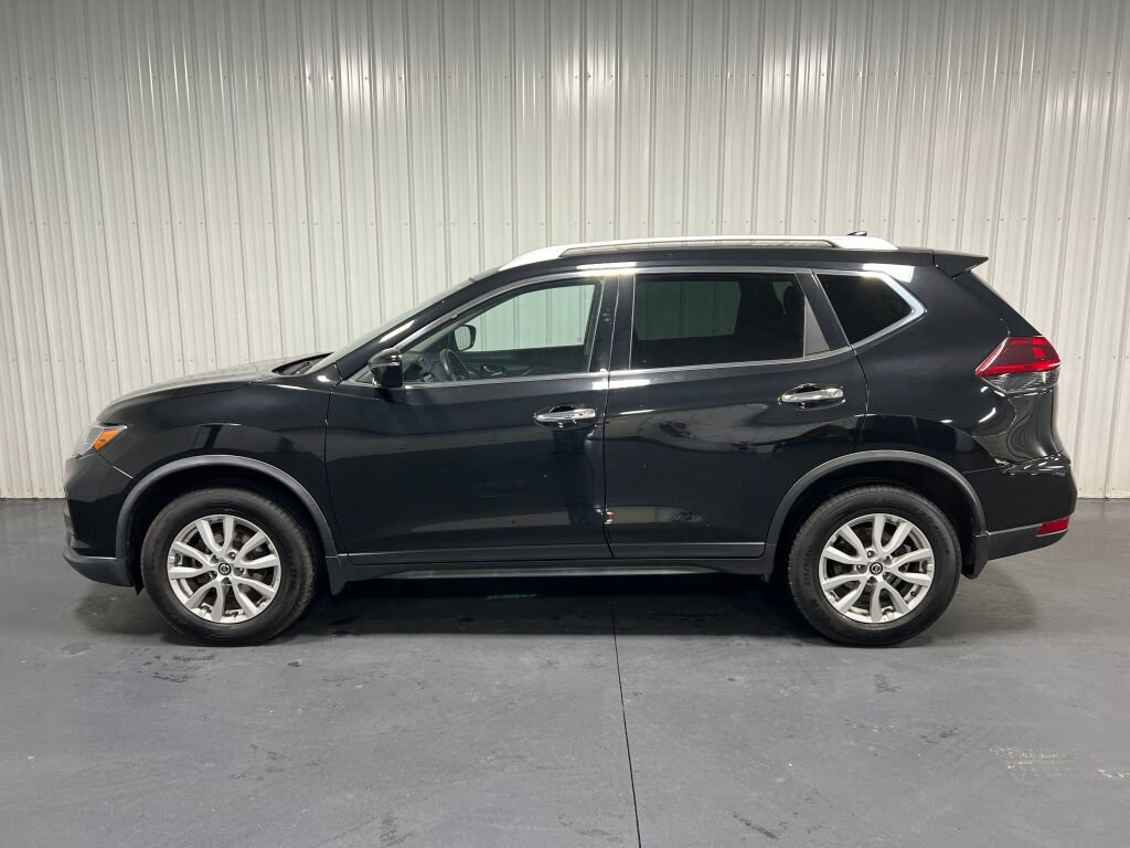Used 2019 Nissan Rogue SV image 17