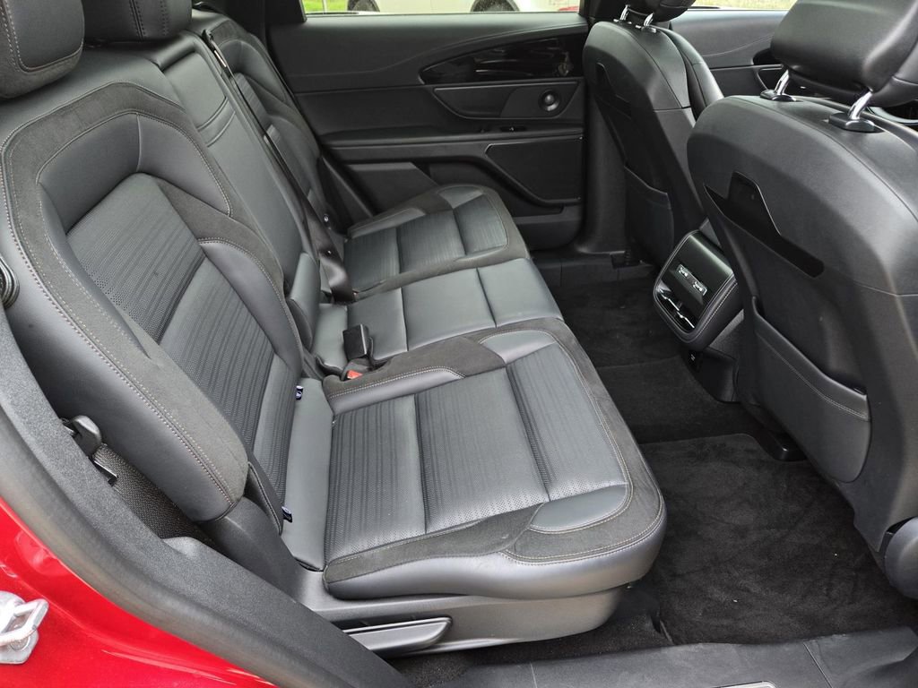 Used 2024 Lincoln Nautilus Reserve w/ Equipment Group 202A AWD/4WD image 28