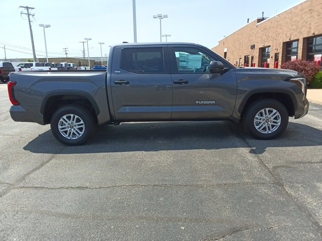 New 2024 Toyota Tundra SR5 image 3