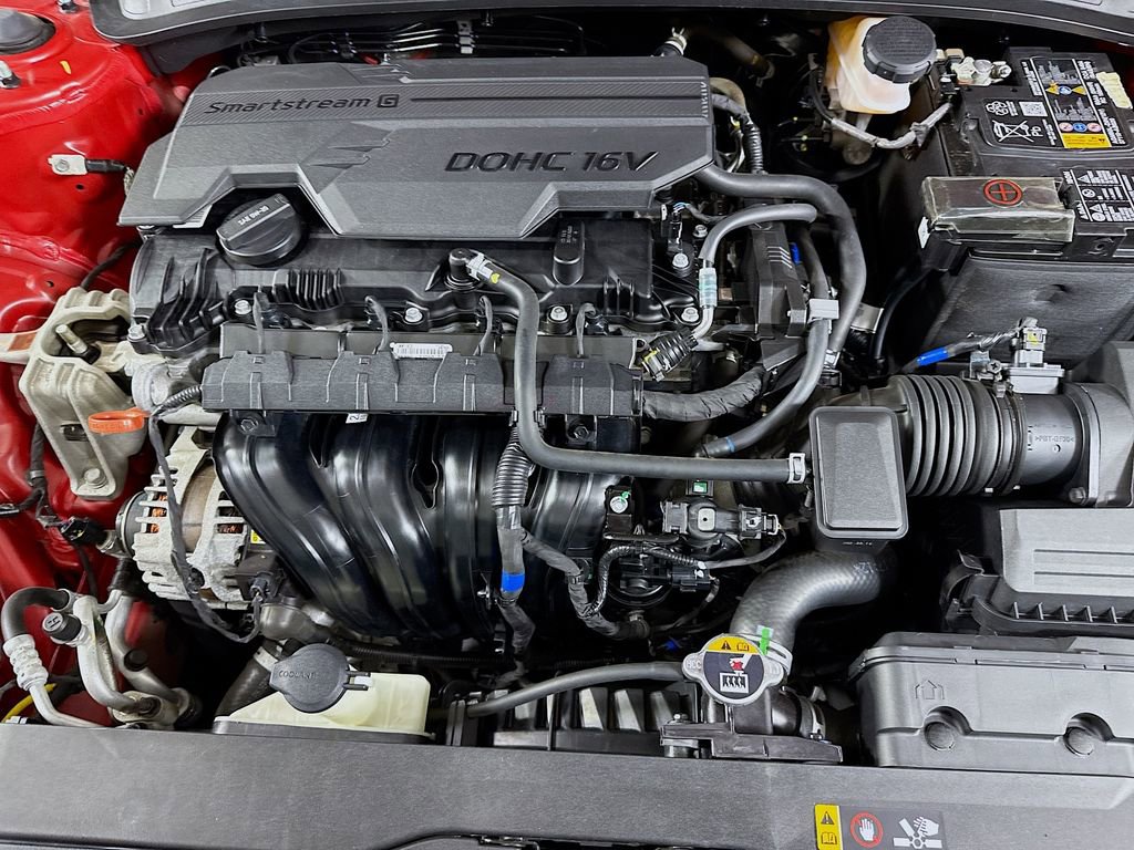 Certified 2022 Hyundai Elantra SEL w/ Convenience + Premium Package FWD image 33
