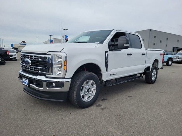 New 2026 Ford F250 XLT w/ FX4 Off-Road Package image 2