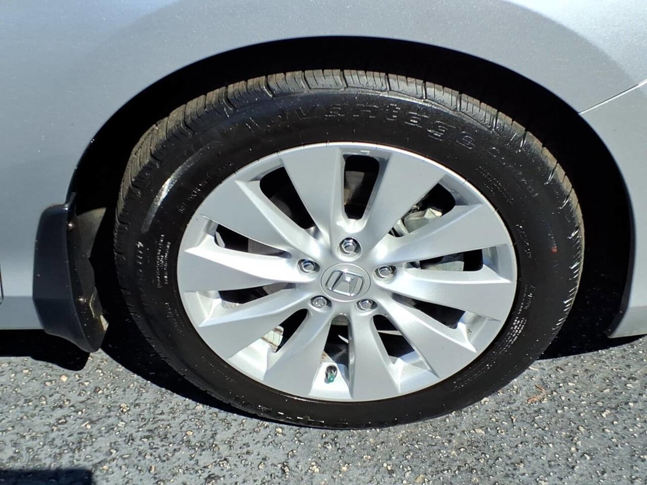 Used 2013 Honda Accord Touring image 11