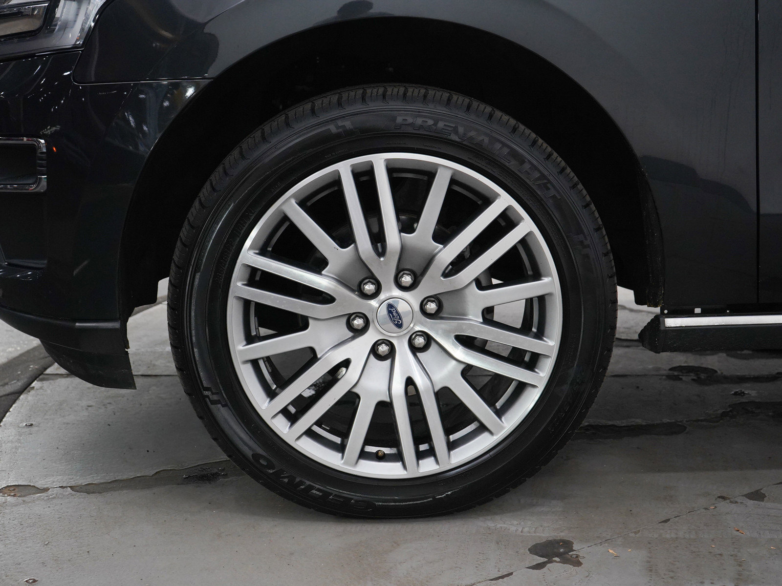 Used 2023 Ford Expedition Max Limited image 34