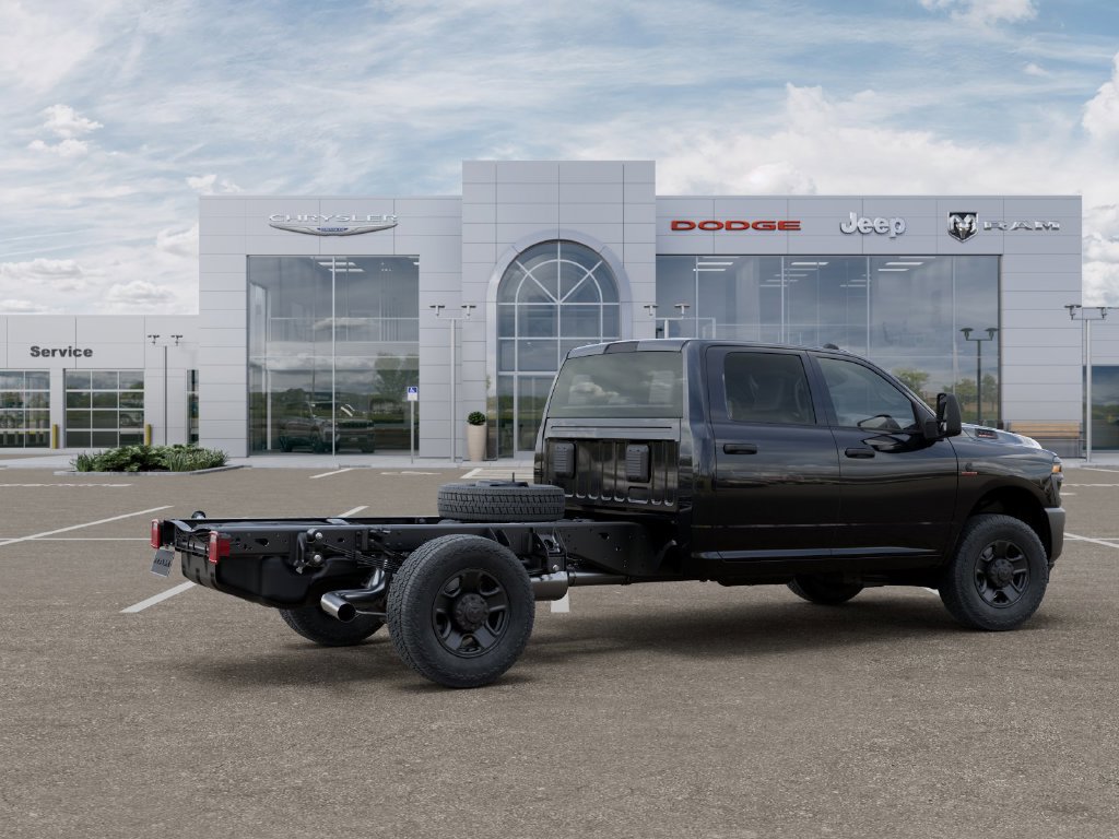 New 2026 RAM 3500 Tradesman AWD/4WD image 4