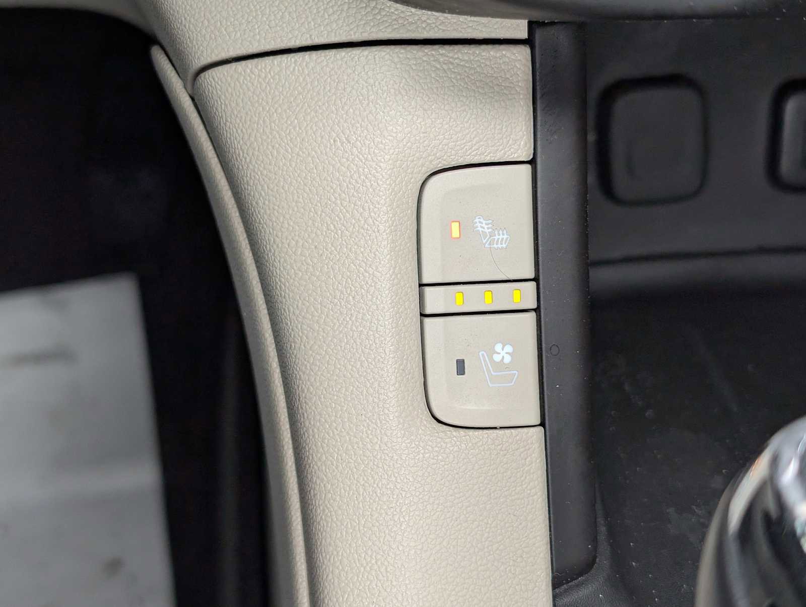 Used 2019 GMC Acadia Denali w/ Technology Package image 32