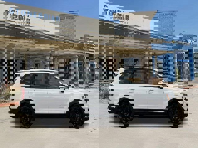 Used 2022 Kia Telluride EX w/ EX Premium Package image 4