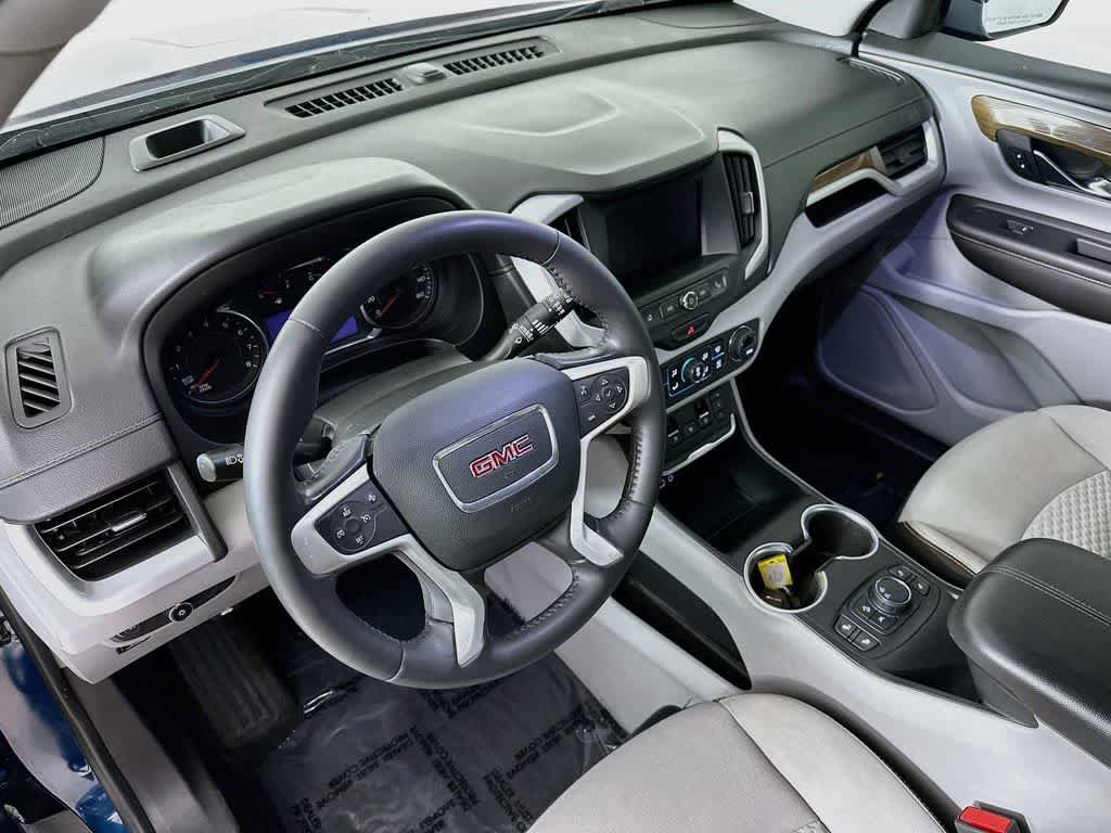 Used 2020 GMC Terrain SLE w/ Driver Convenience Package FWD image 2