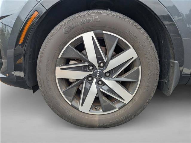 Used 2023 Kia Sorento S FWD image 12