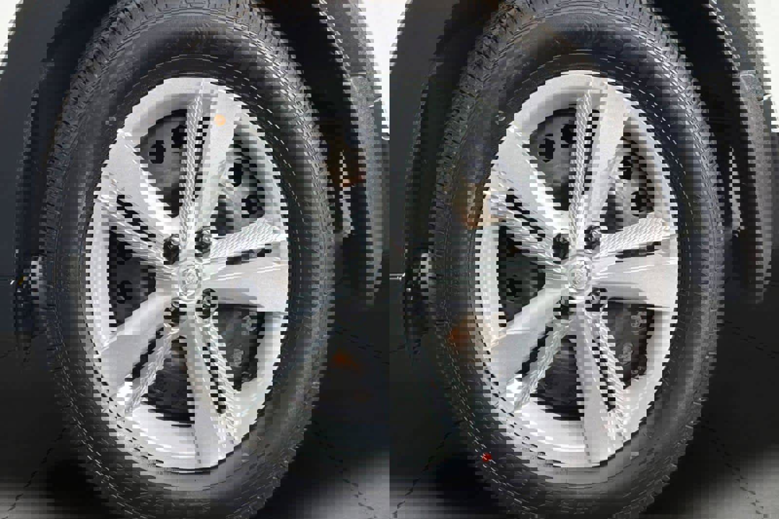 Used 2021 Nissan Kicks S image 11