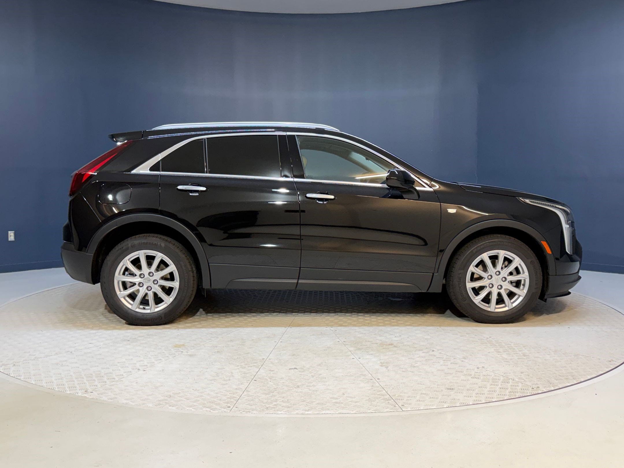 Used 2023 Cadillac XT4 Luxury FWD image 8