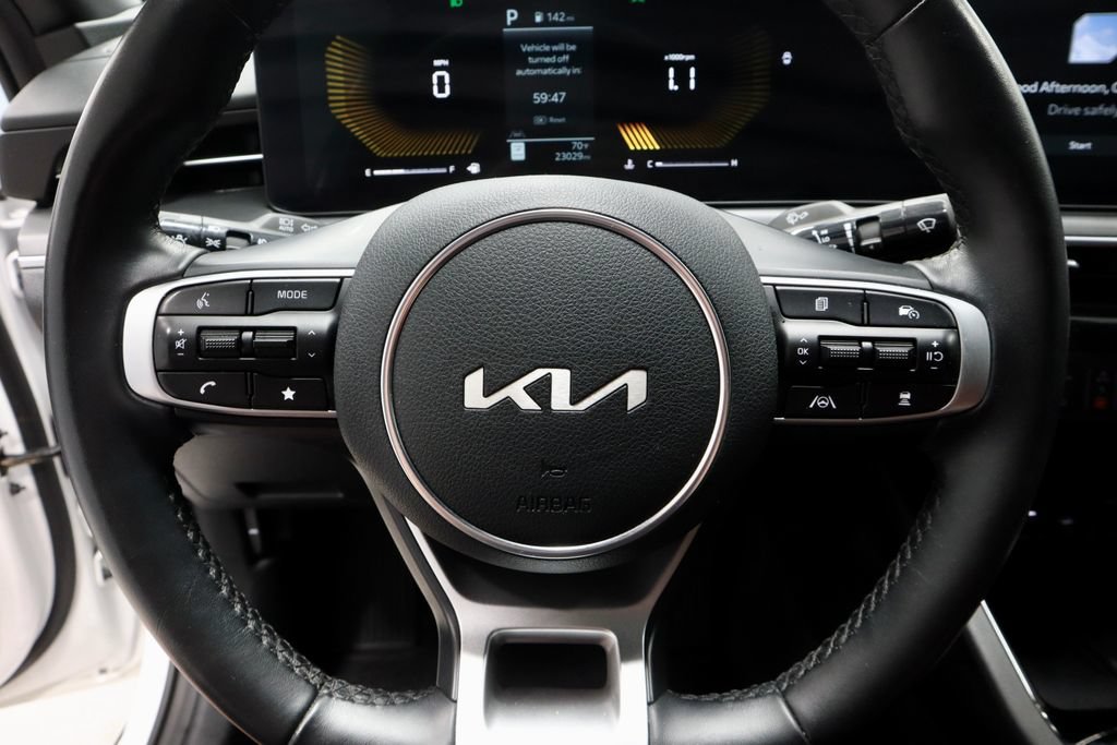 Used 2025 Kia K5 GT-Line w/ GT-Line Premium Package AWD/4WD image 32