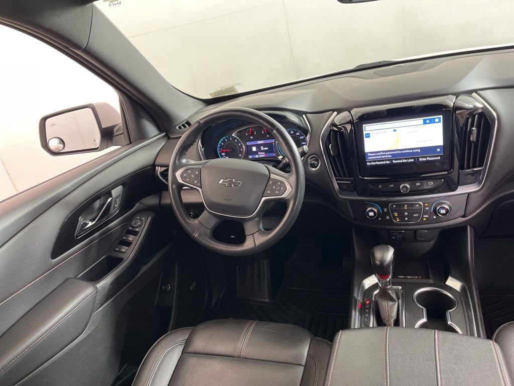 Used 2022 Chevrolet Traverse RS image 5