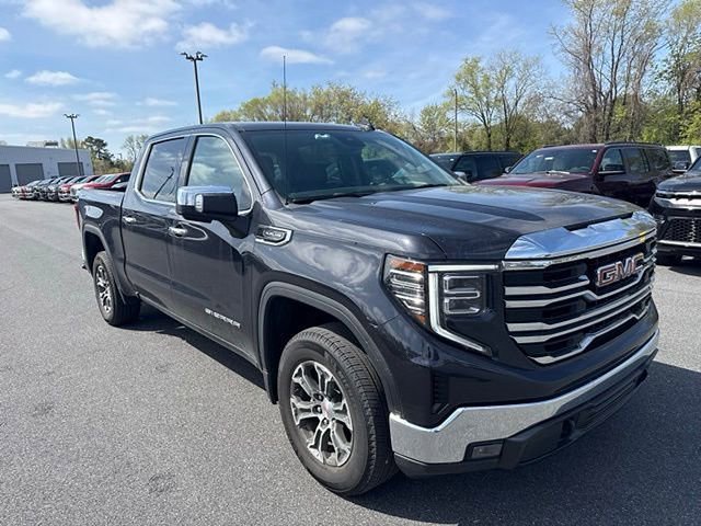 Used 2025 GMC Sierra 1500 SLT image 10