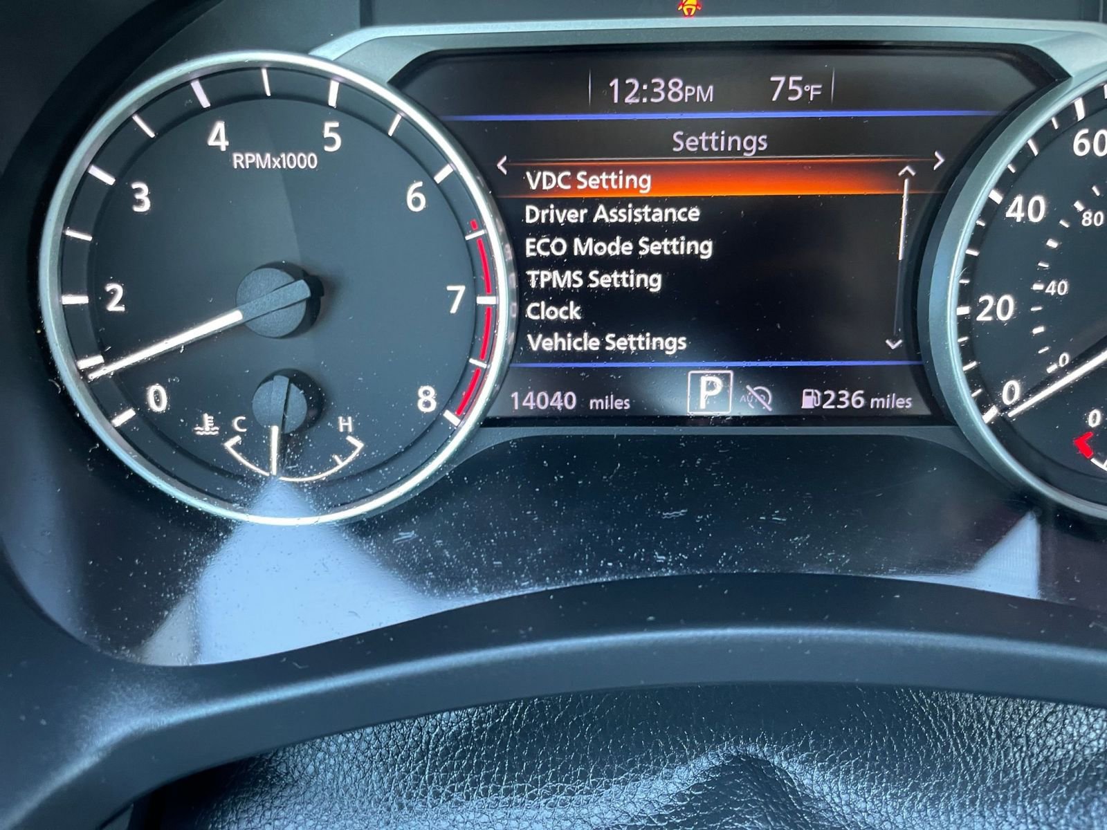 Used 2025 Nissan Sentra SV image 40