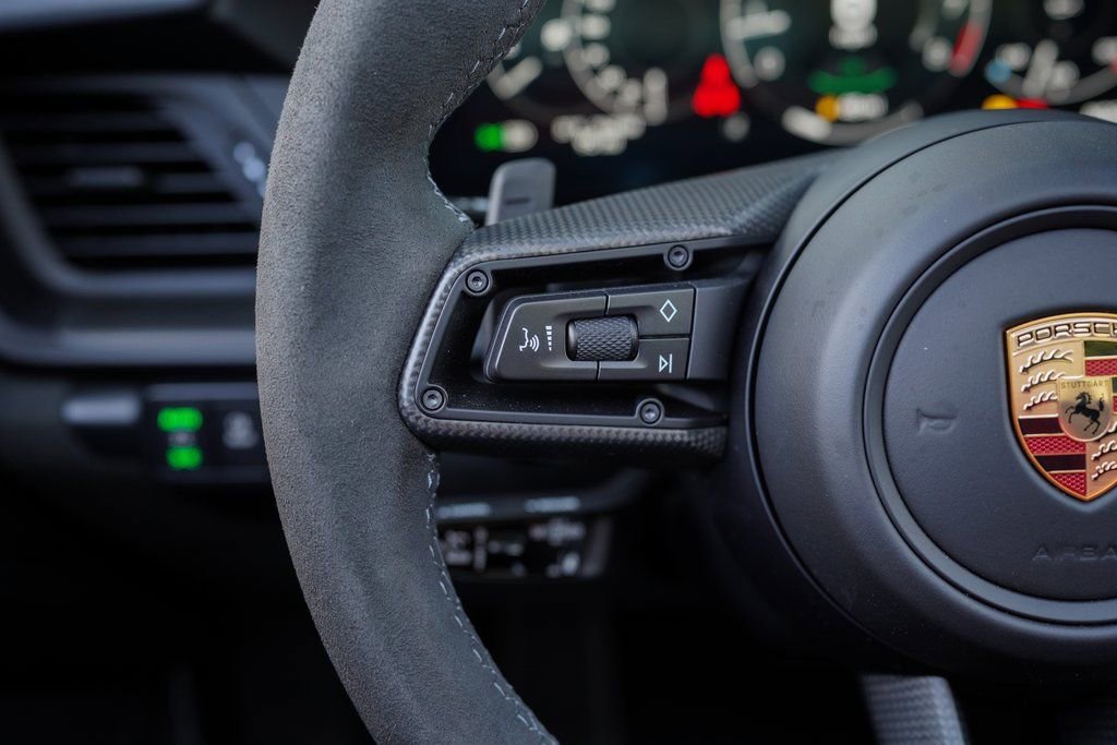 Used 2026 Porsche 911 Targa 4 GTS w/ Premium Package image 31