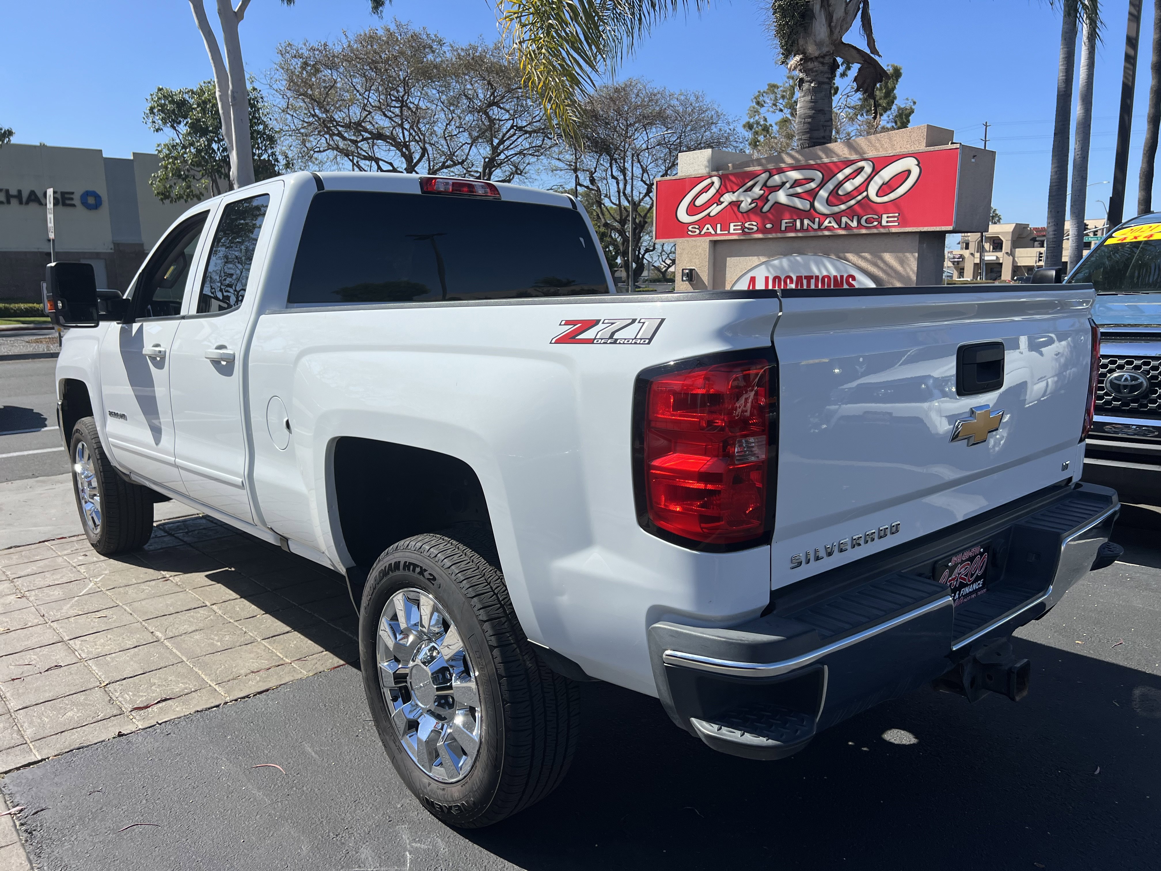 Used 2019 Chevrolet Silverado 2500 LT w/ LT Convenience Package image 7