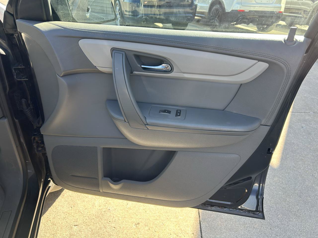 Used 2015 Chevrolet Traverse LS AWD/4WD image 17