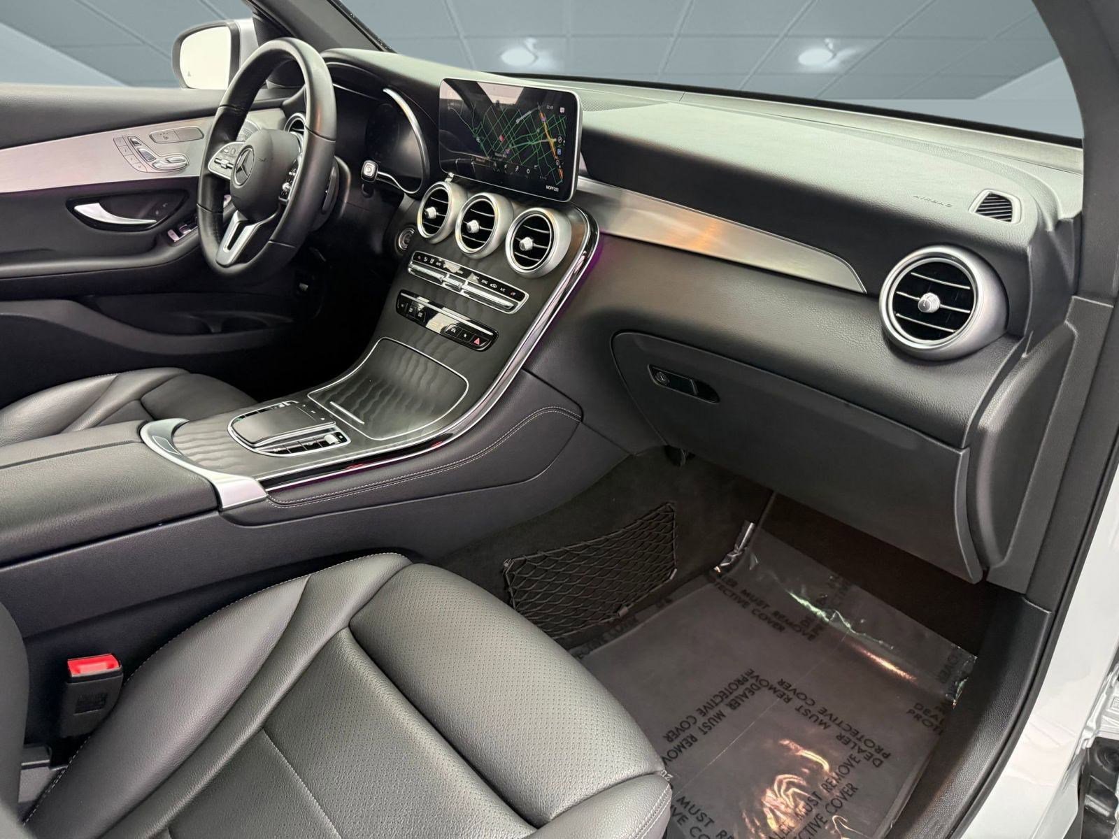 Used 2020 Mercedes-Benz GLC 300 image 20