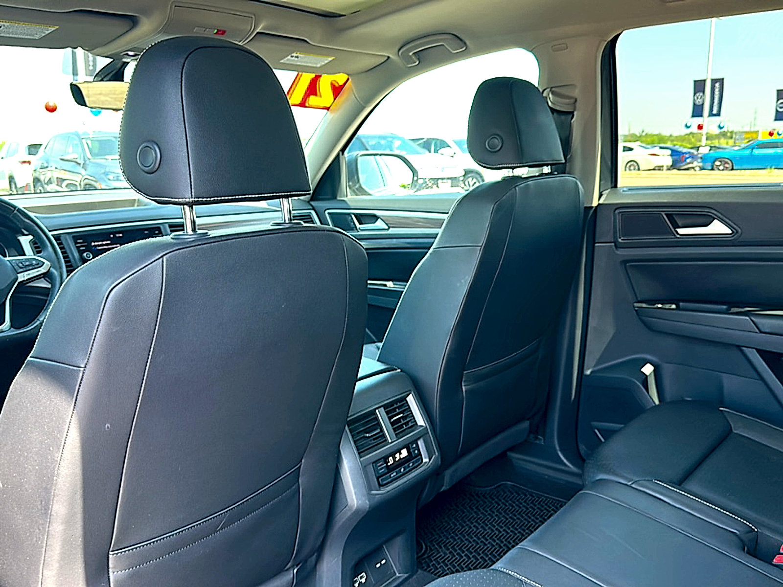 Used 2021 Volkswagen Atlas SE FWD image 18