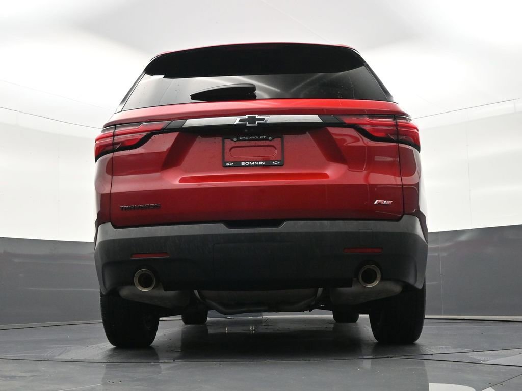 Used 2023 Chevrolet Traverse RS image 27