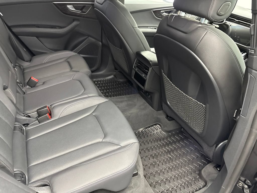 Certified 2023 Audi Q8 Premium Plus w/ Premium Plus Package AWD/4WD image 30