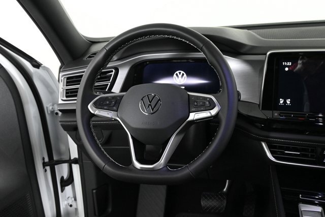 New 2026 Volkswagen Atlas Cross Sport SE image 3